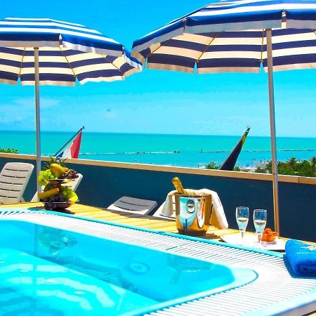 Hotel Holiday Мартинсикуро Екстериор снимка